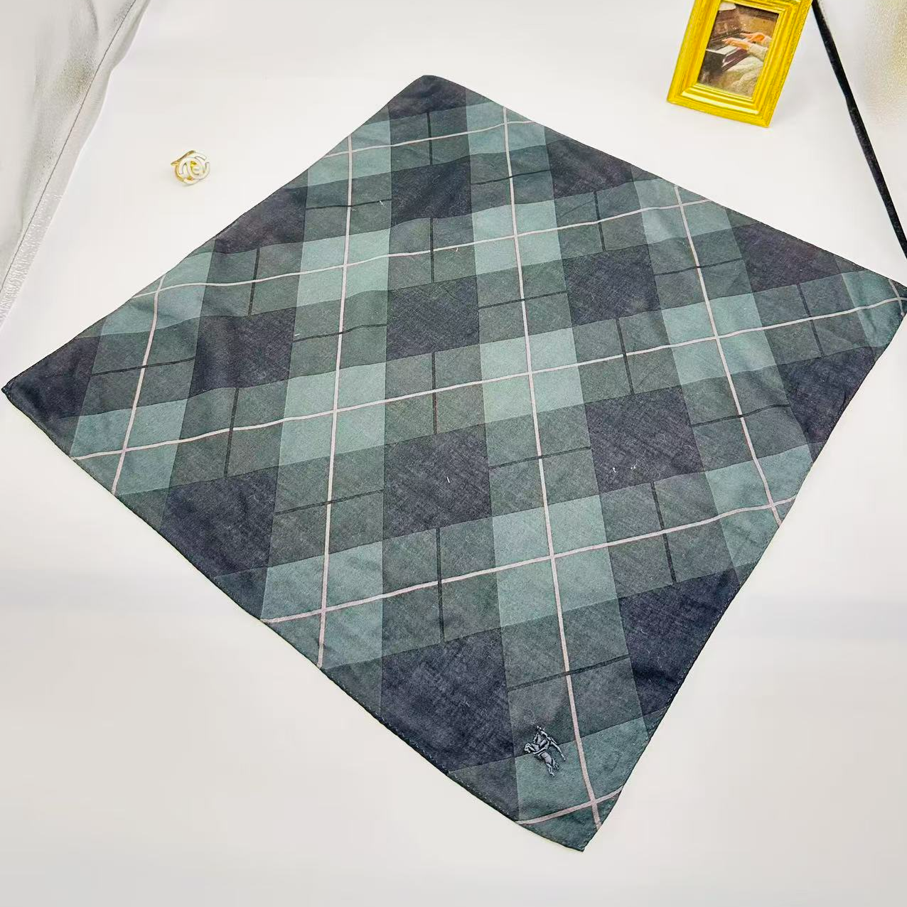 95新 BURBERRY/博柏利 海囤/巴宝莉/丝巾/yy09501