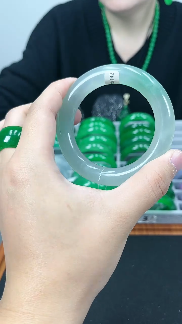 【闪购商品】砖雕s52 冰飘花圆条手镯 圈口53-61