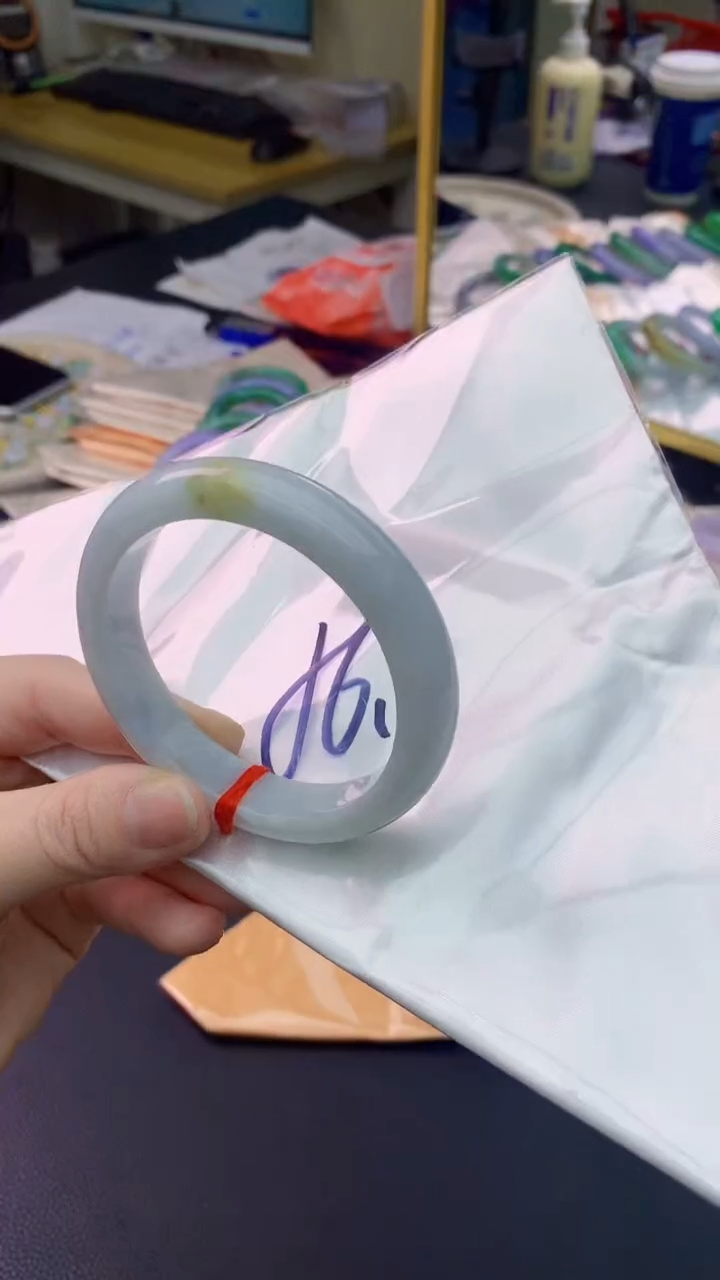 【闪购商品】翡翠手镯未镶嵌1069028068