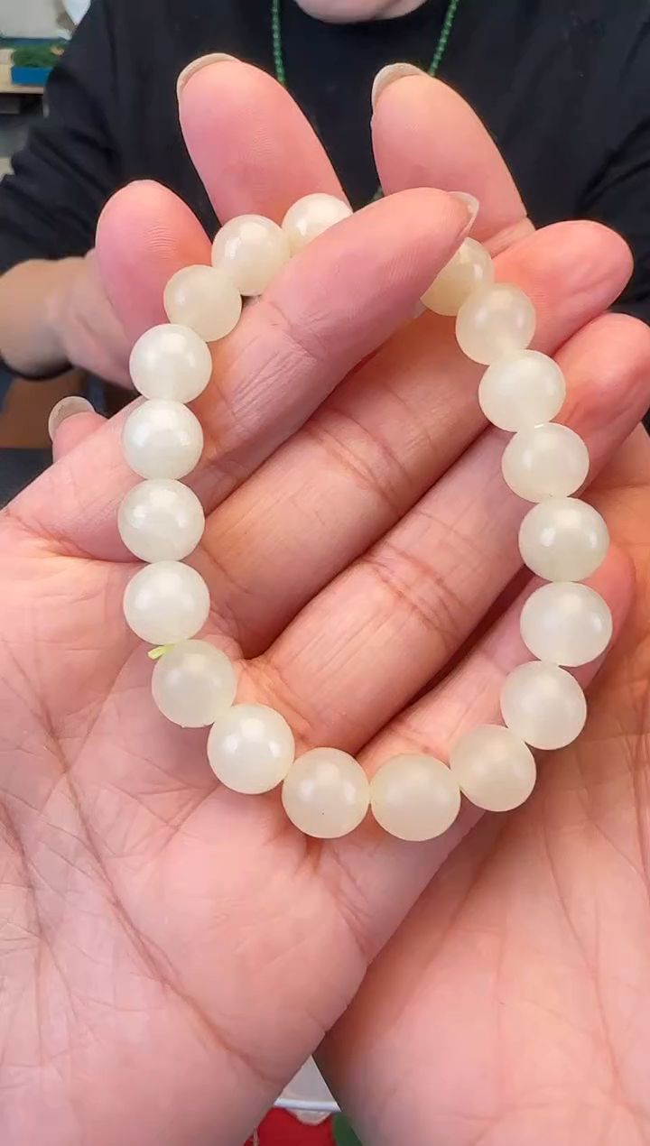 未镶嵌手链和田玉卡10