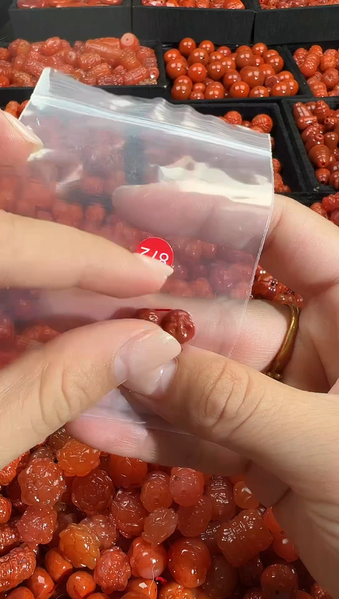 颈饰未镶嵌南红玛瑙1