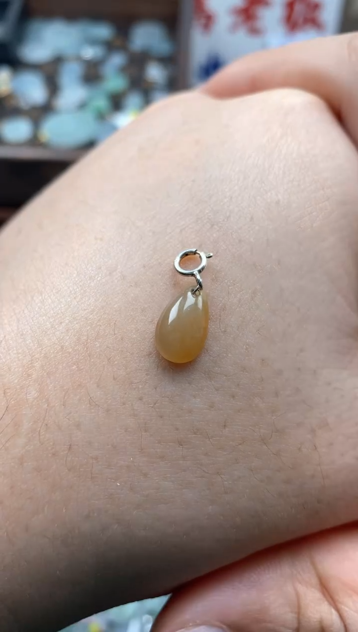 【闪购商品】翡翠颈饰未镶嵌哥哥