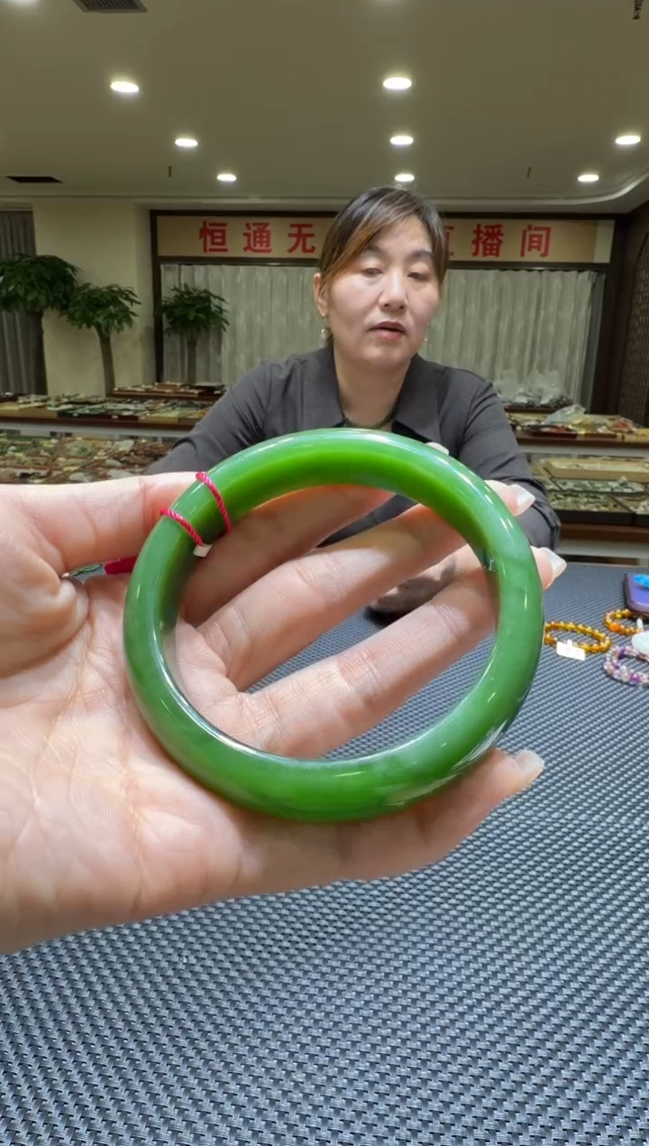 颈饰未镶嵌和田玉手镯63