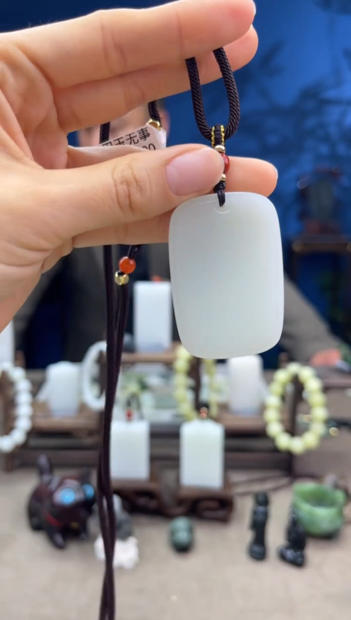 【闪购商品】和田玉颈饰未镶嵌1