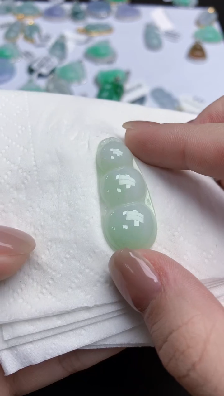 【闪购商品】翡翠颈饰未镶嵌天然缅甸翡翠A货