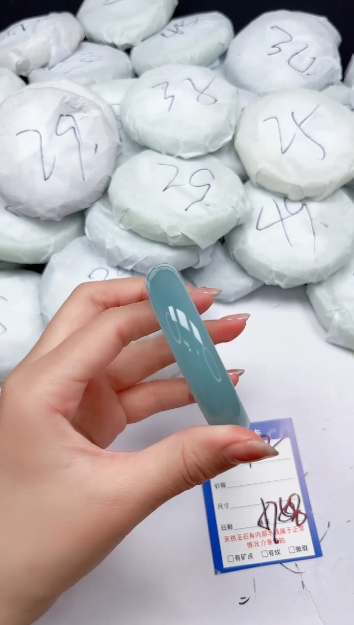 未镶嵌手镯石英质玉212/5758