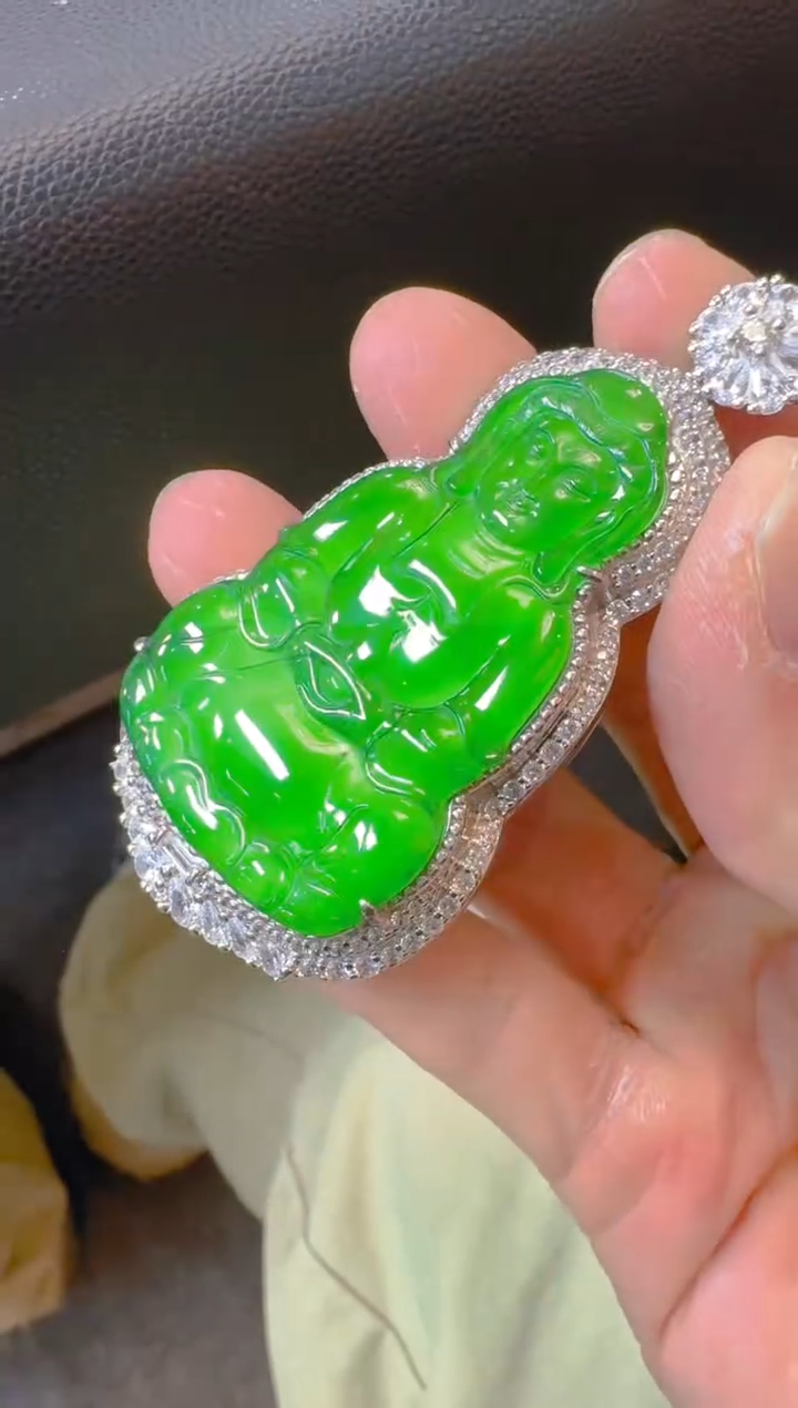 吊坠(赠链)银S925镶嵌翡翠天然A货翡翠