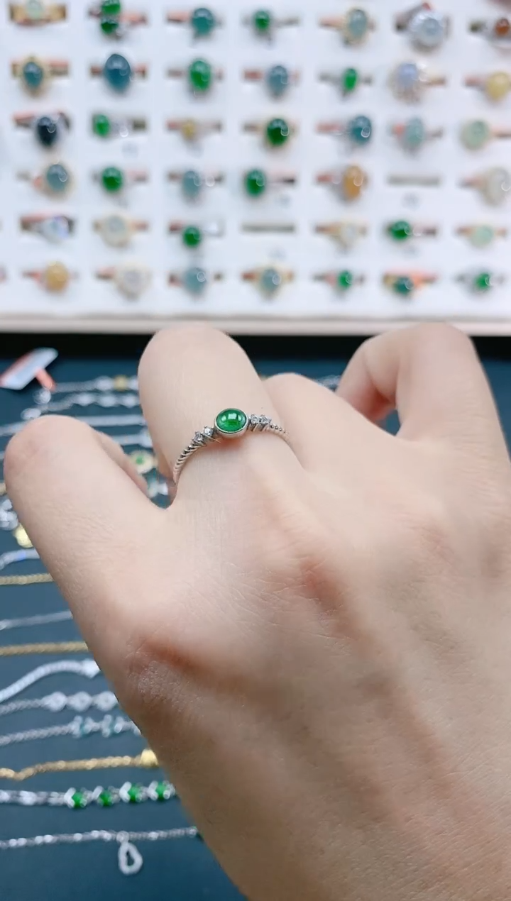 翡翠戒指银S925镶嵌天然翡翠