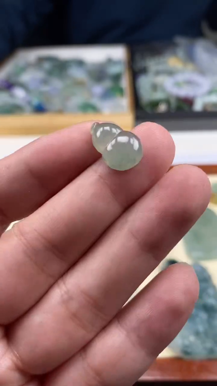 【闪购商品】翡翠挂件未镶嵌葫芦