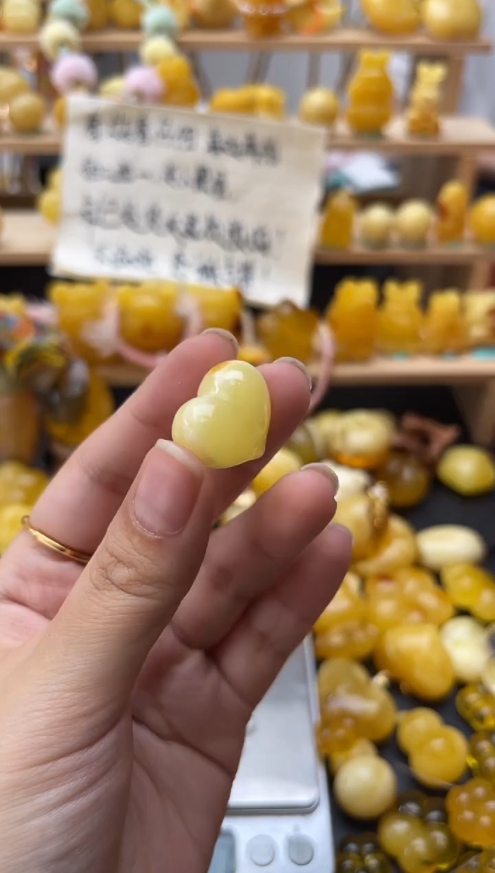 琥珀未镶嵌珠宝奇石079琥珀蜜蜡微瑕