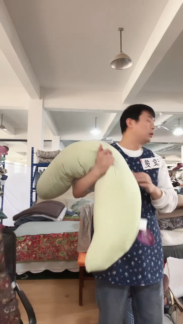 棉棉A05 发一个   海马抱枕