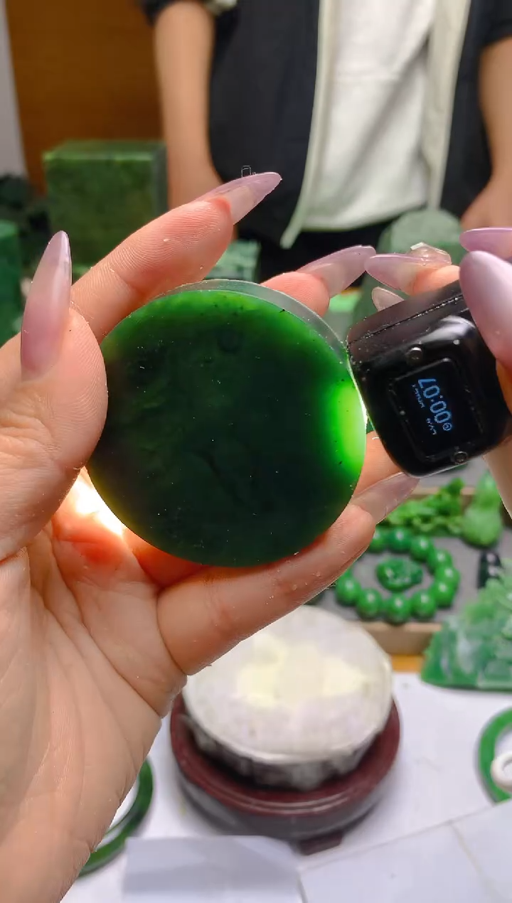 【闪购商品】和田玉（碧玉）珠宝半成品未镶嵌随机发货1个