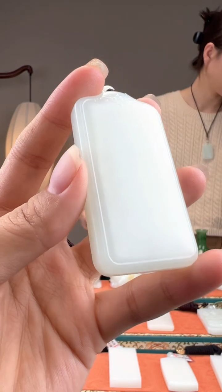 【闪购商品】和田玉颈饰未镶嵌1