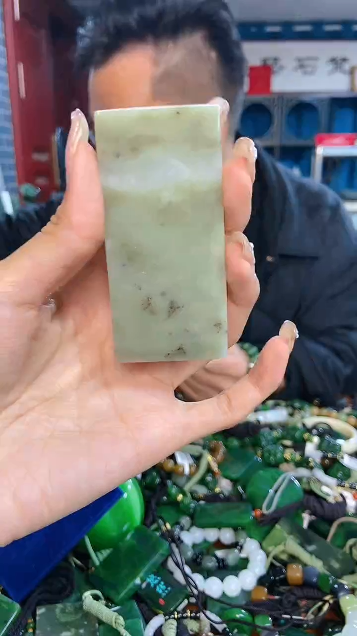 未镶嵌和田玉挂件1