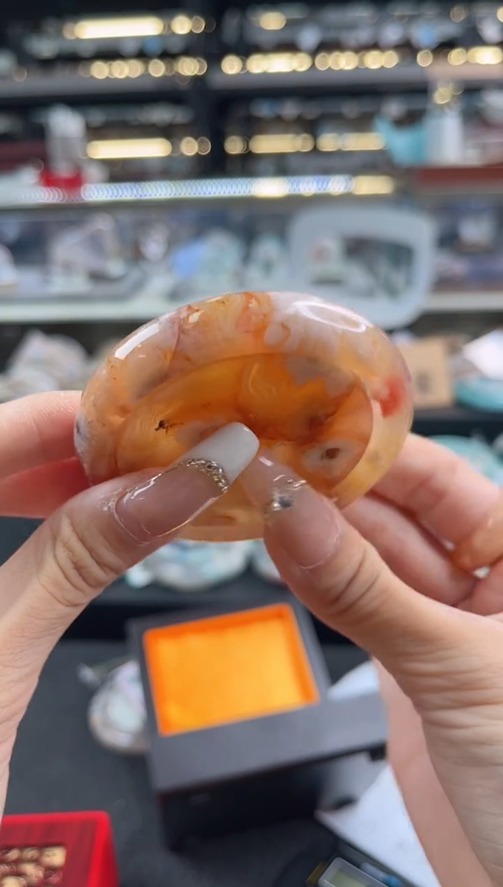 未镶嵌手镯石英质玉六*六圈口 （赠品镯心）