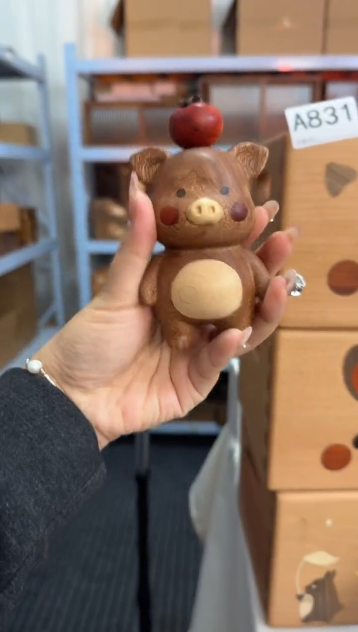 木乌檀木实木小猪摆件