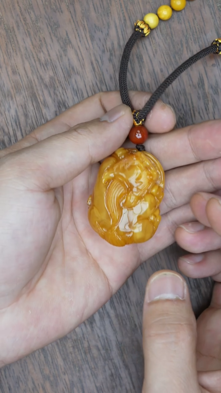 【闪购商品】琥珀裸石未镶嵌老蜡貔貅吊坠
