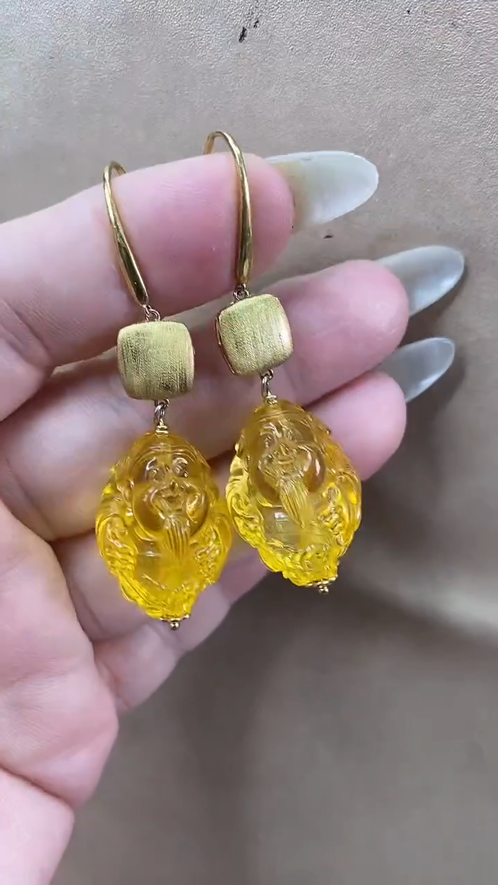 琥珀颈饰未镶嵌耳环