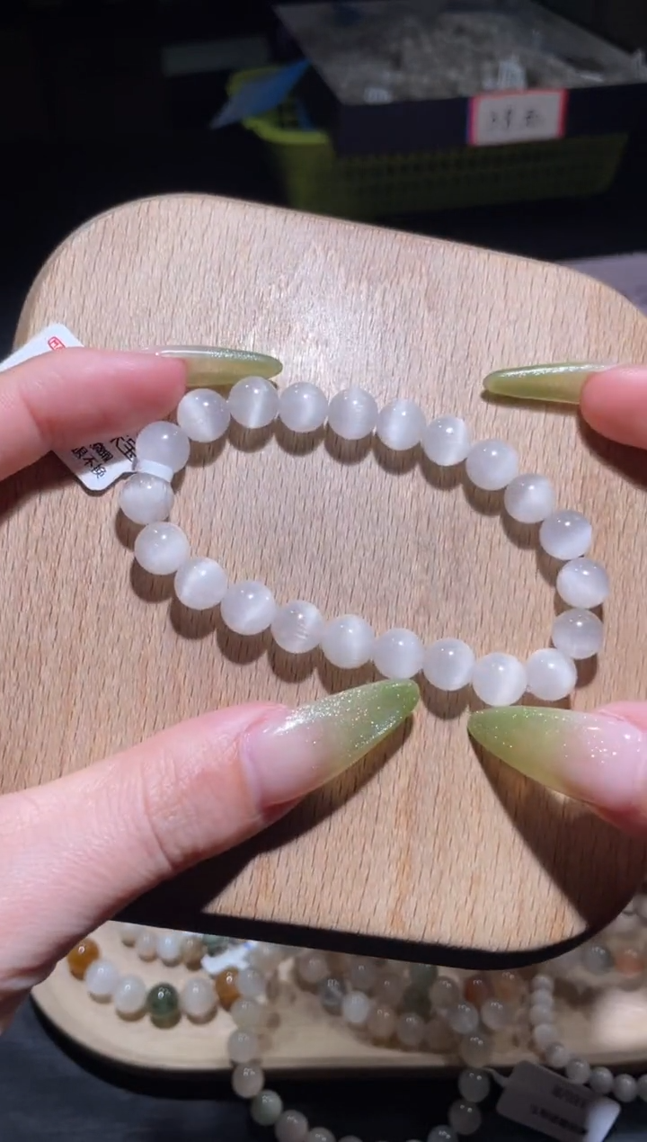 【闪购商品】水晶手链未镶嵌160号多样性发货一V 8+