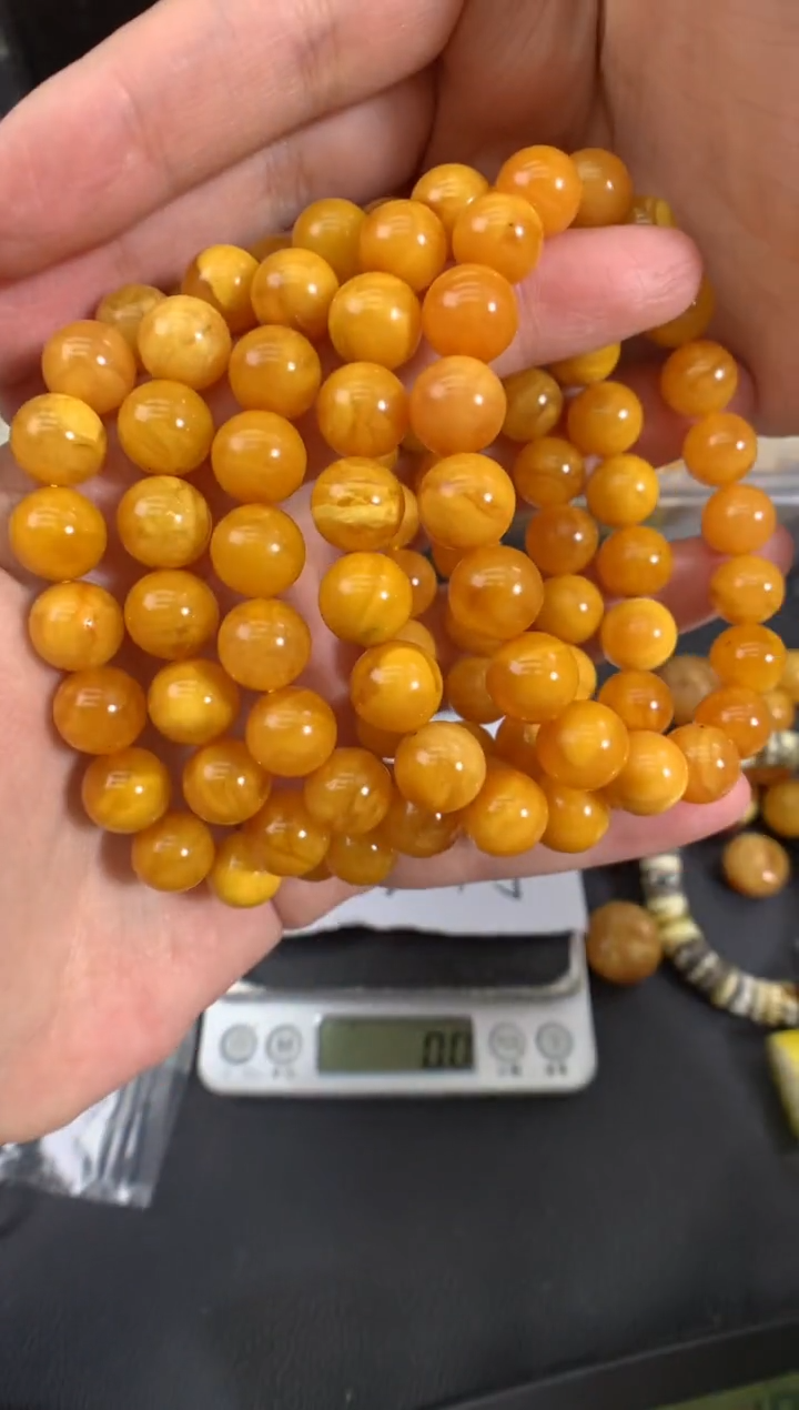 蜜蜡未镶嵌珠宝奇石多样性发一件