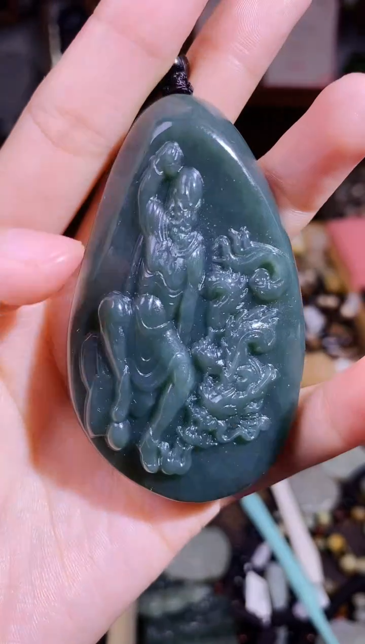 和田玉未镶嵌颈饰1