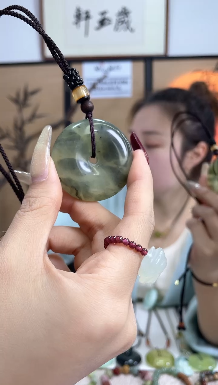 【闪购商品】岫玉吊坠未镶嵌多样性发货其中发一