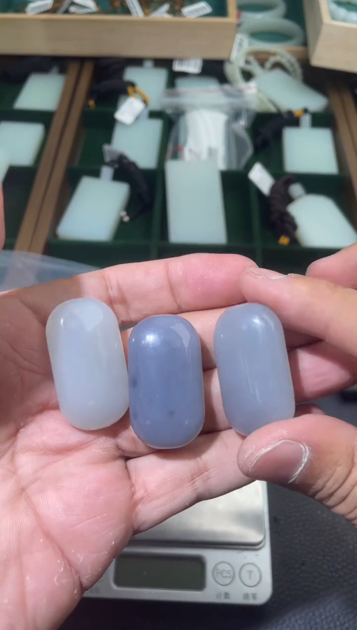 未镶嵌和田玉挂件挂件，拍一发一