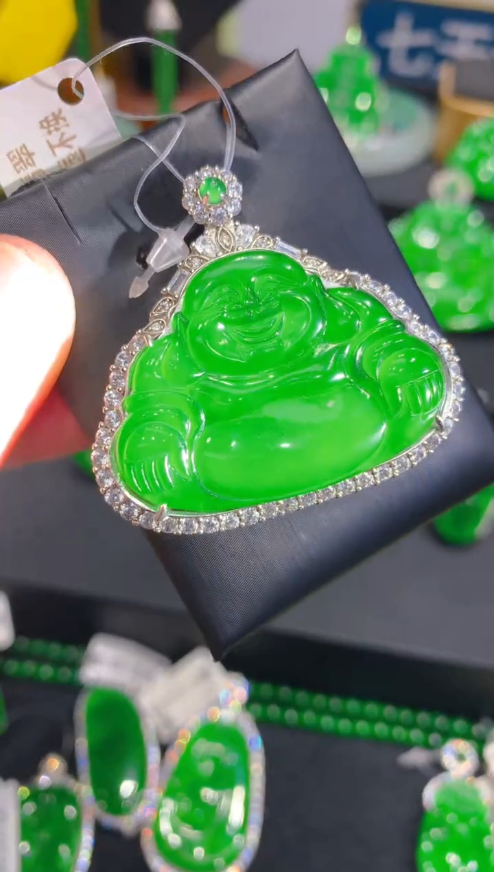 【闪购商品】翡翠颈饰银S925镶嵌40一季