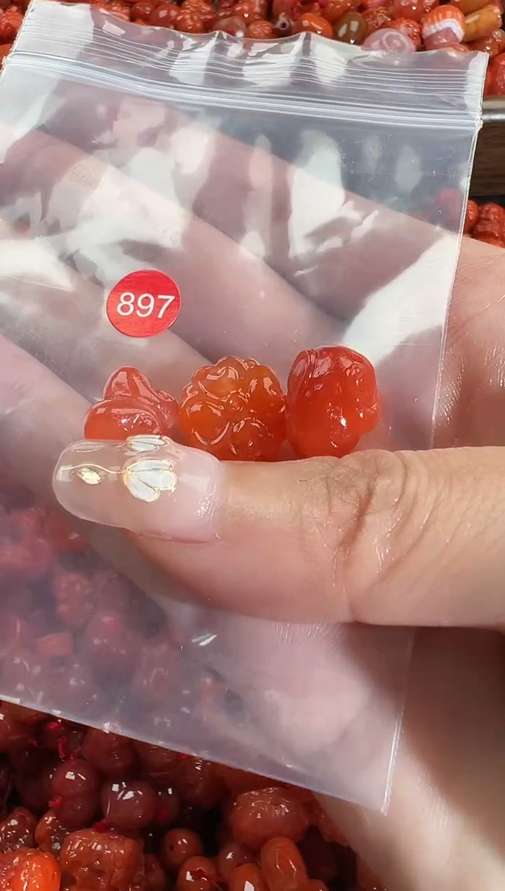 颈饰未镶嵌南红玛瑙1