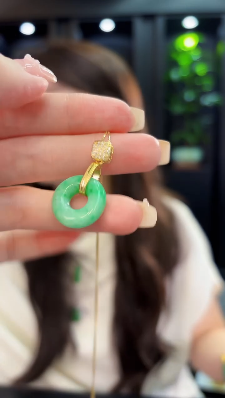 翡翠未镶嵌吊坠(不含链)2缅料A货/多样性发货/一件