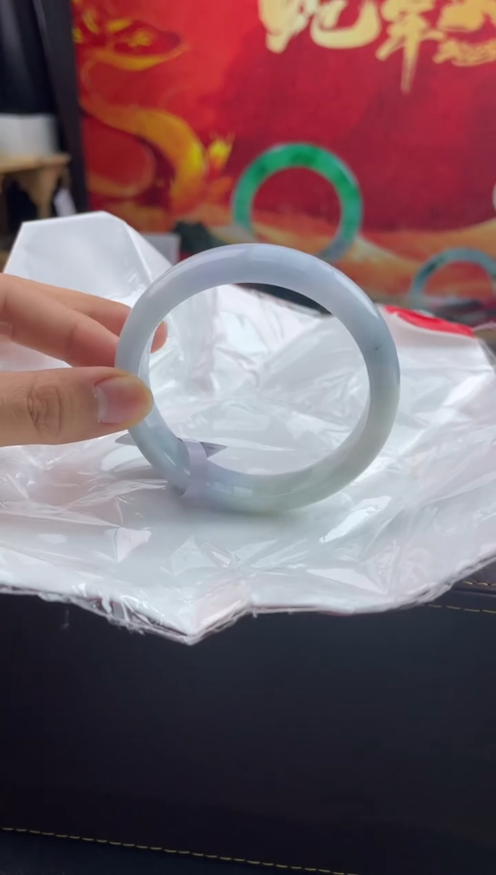 【闪购商品】翡翠手镯未镶嵌14翡翠手镯（微瑕）