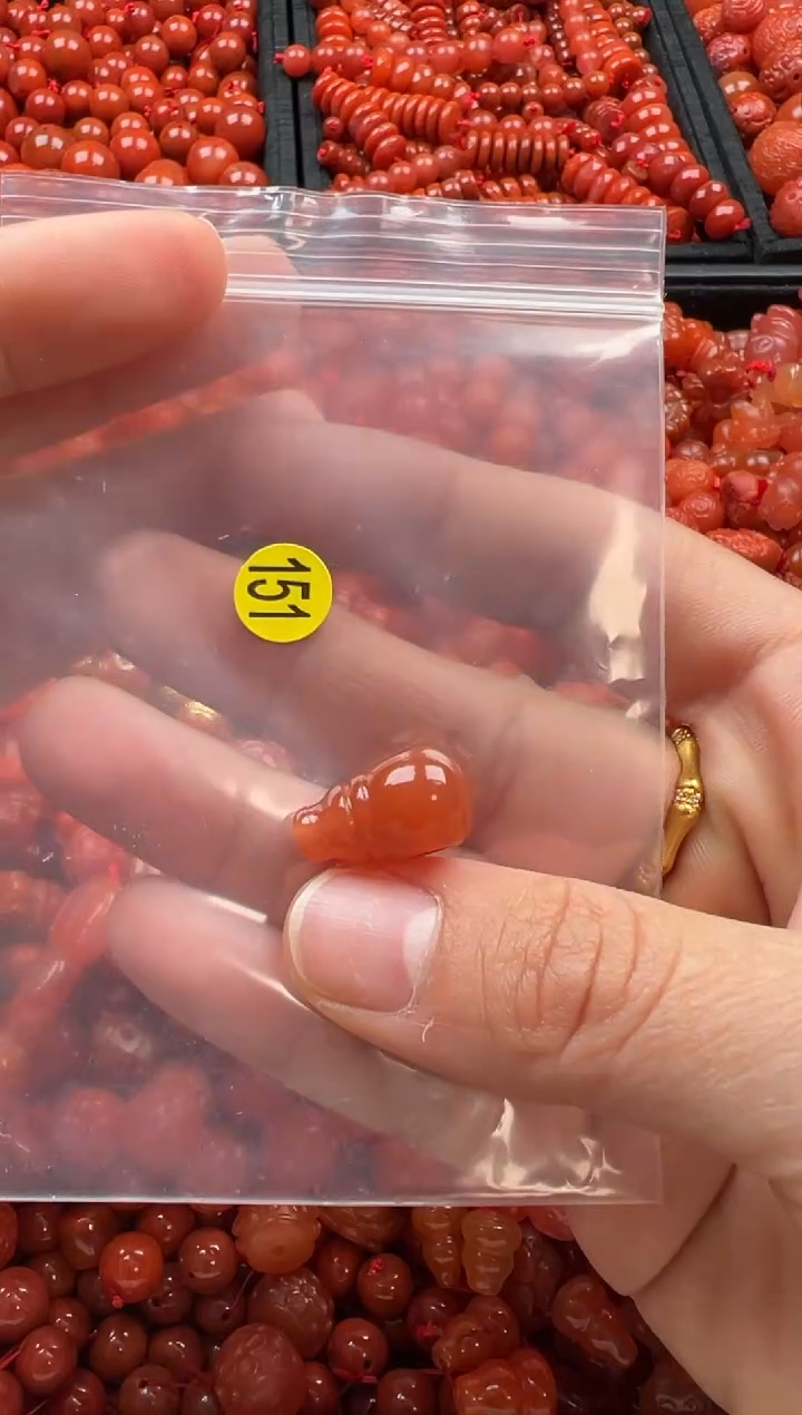 【闪购商品】南红玛瑙颈饰未镶嵌1