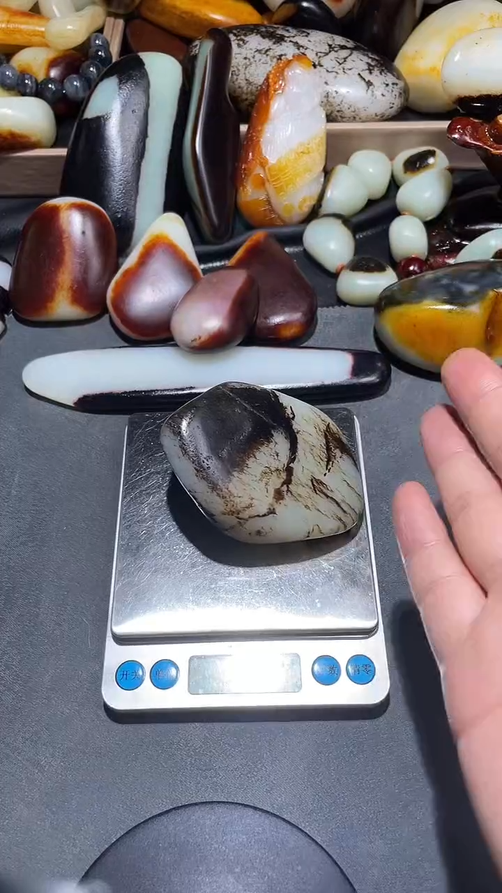 【闪购商品】和田玉挂件未镶嵌YL-LL-2.18-52多样性发货