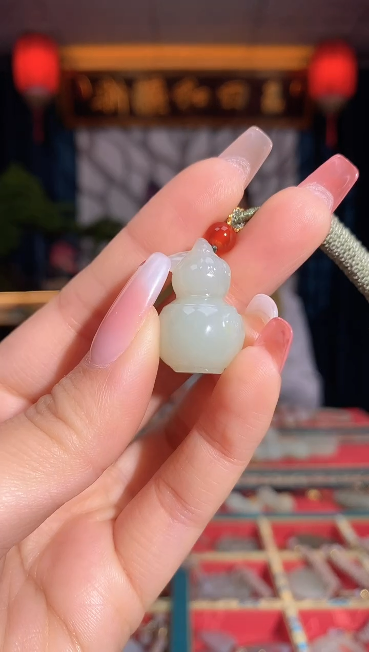 【闪购商品】和田玉颈饰未镶嵌葫芦