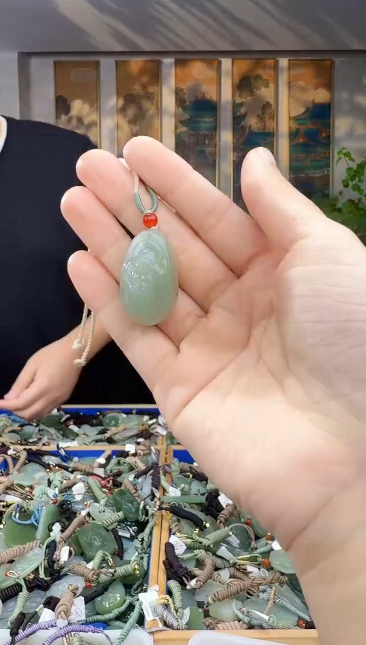 未镶嵌和田玉挂件拍一发一