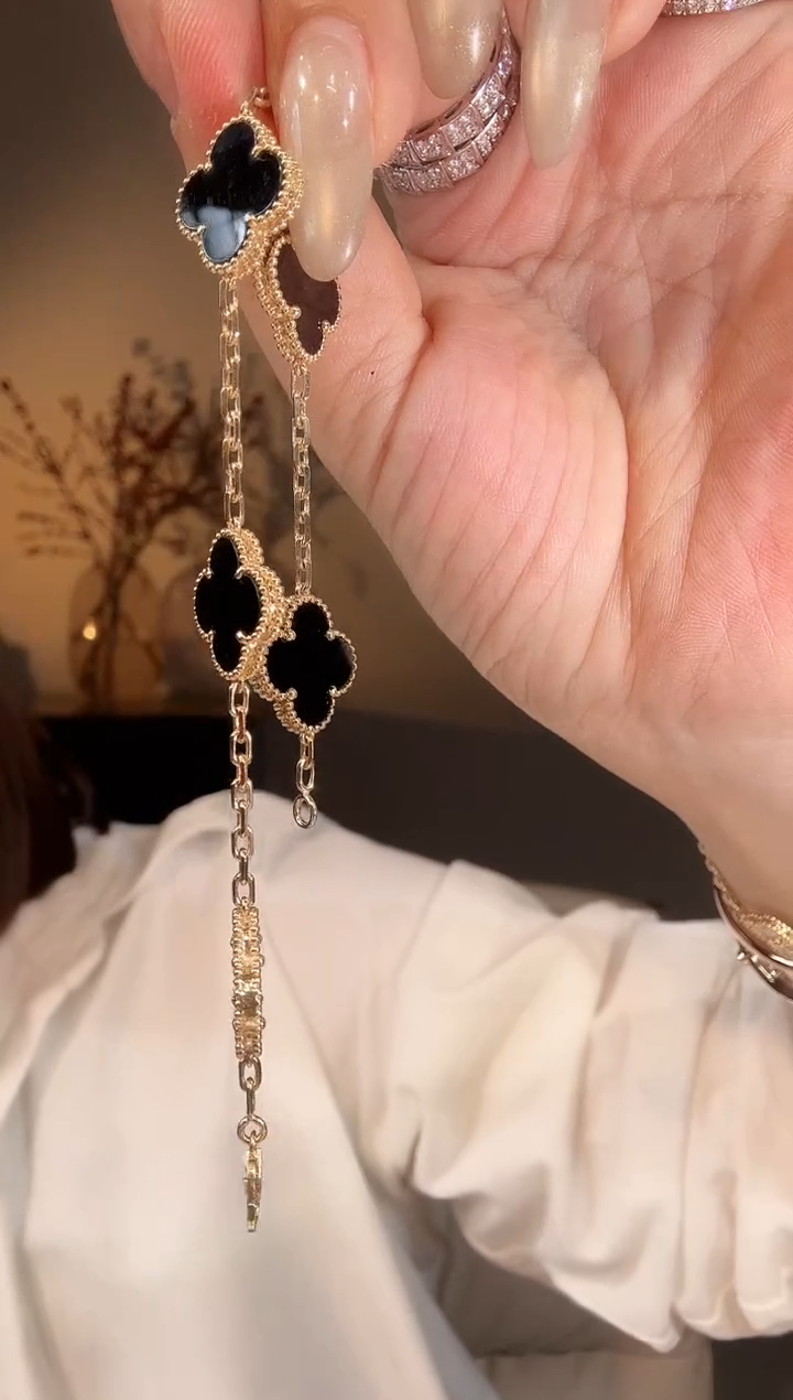 【闪购商品】玛瑙/玉髓手链18K金镶嵌黑色