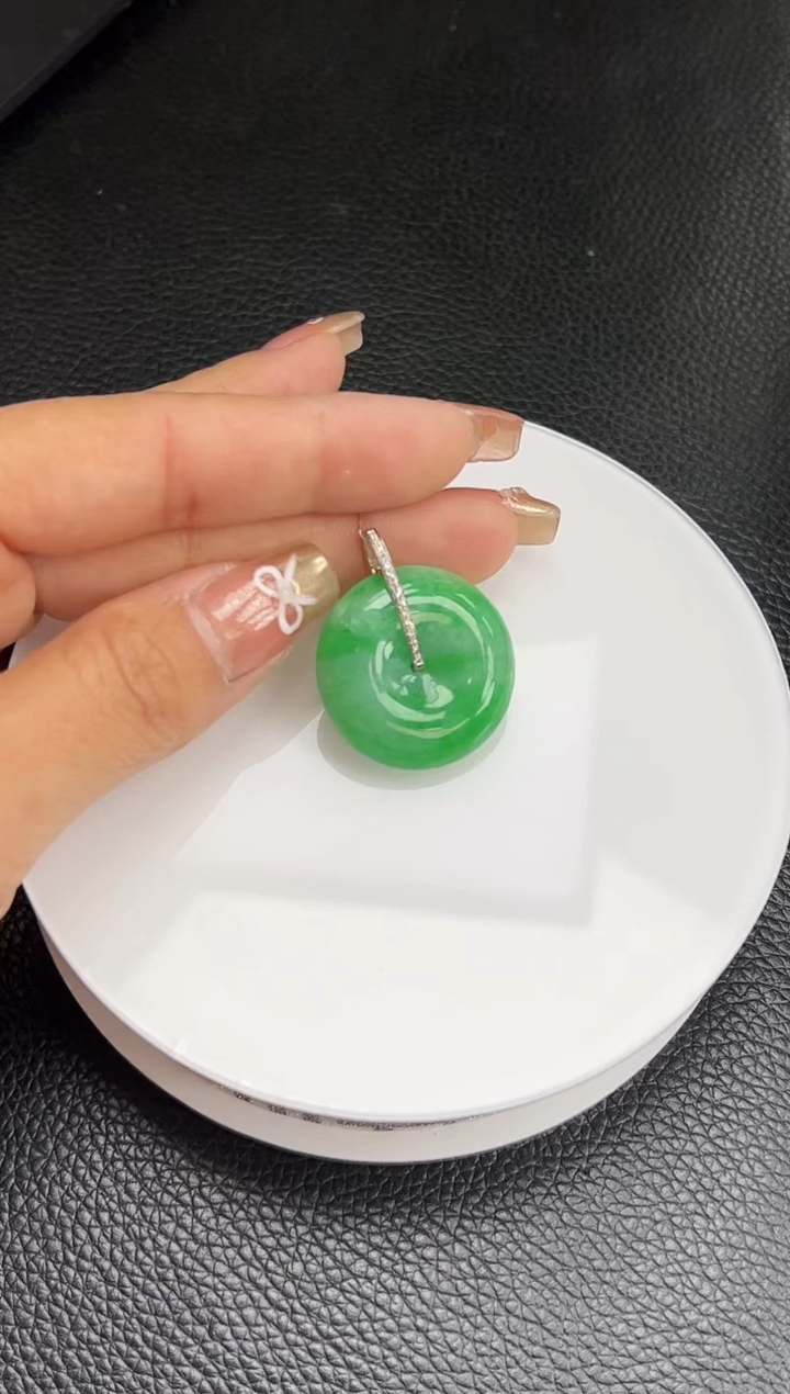 【闪购商品】翡翠颈饰18K金镶嵌YM1136-2 平安扣