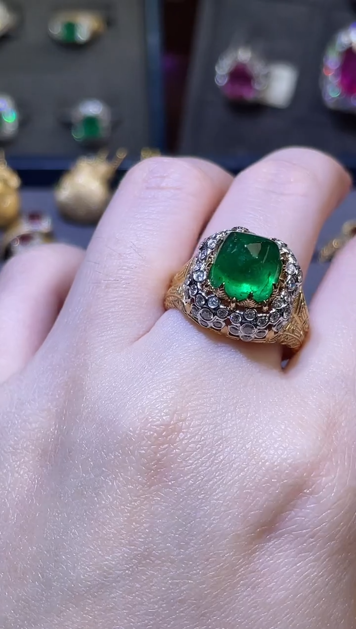 【闪购商品】祖母绿戒指18K金镶嵌4.96ct