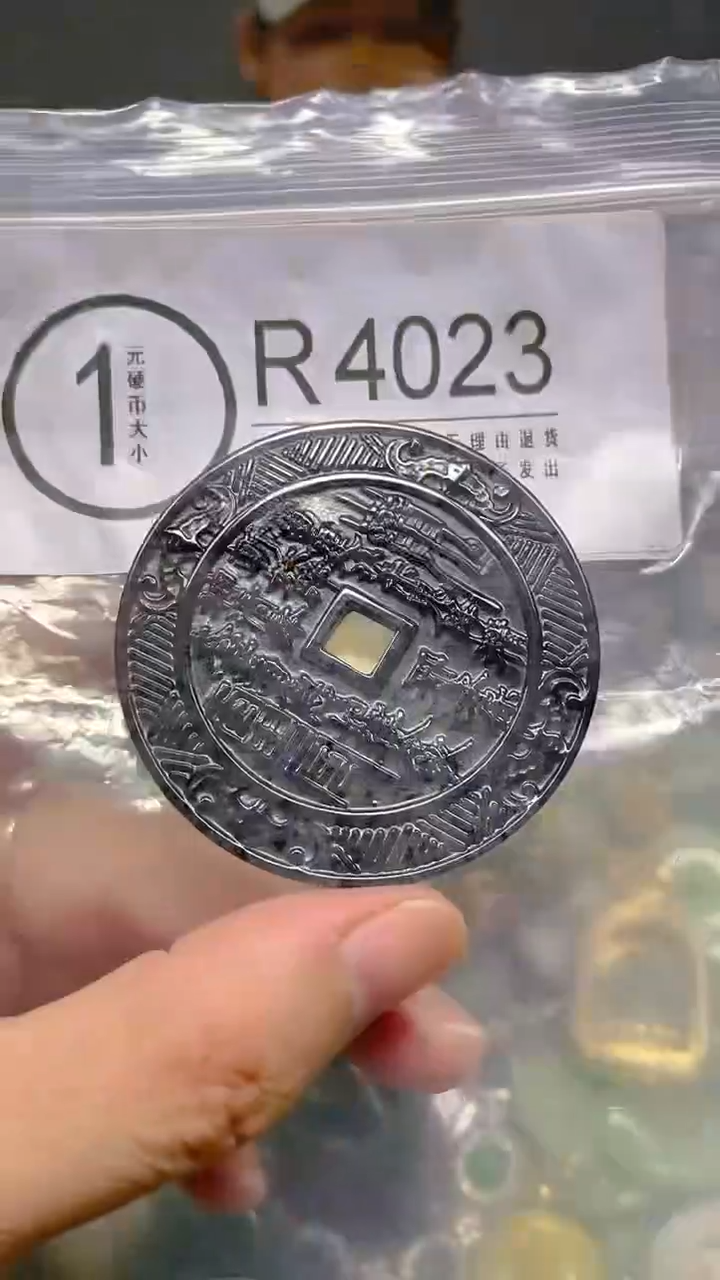 颈饰未镶嵌翡翠/ R /翡翠A货，一件也是批发价