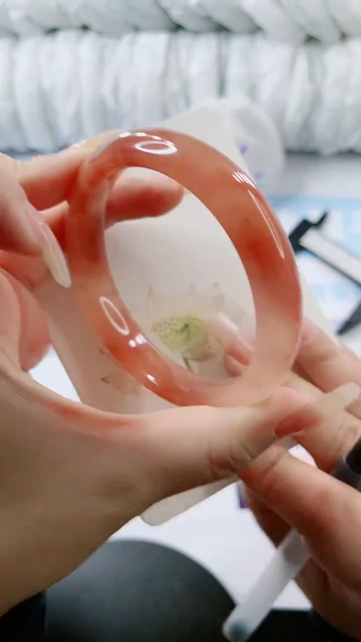 【闪购商品】石英质玉手镯未镶嵌多样性发货V685