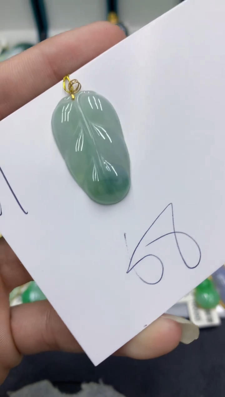 【闪购商品】翡翠颈饰18K金镶嵌翡翠