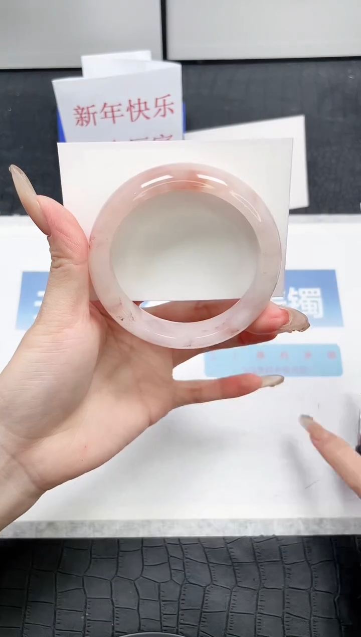 【闪购商品】石英质玉手镯未镶嵌T161-60