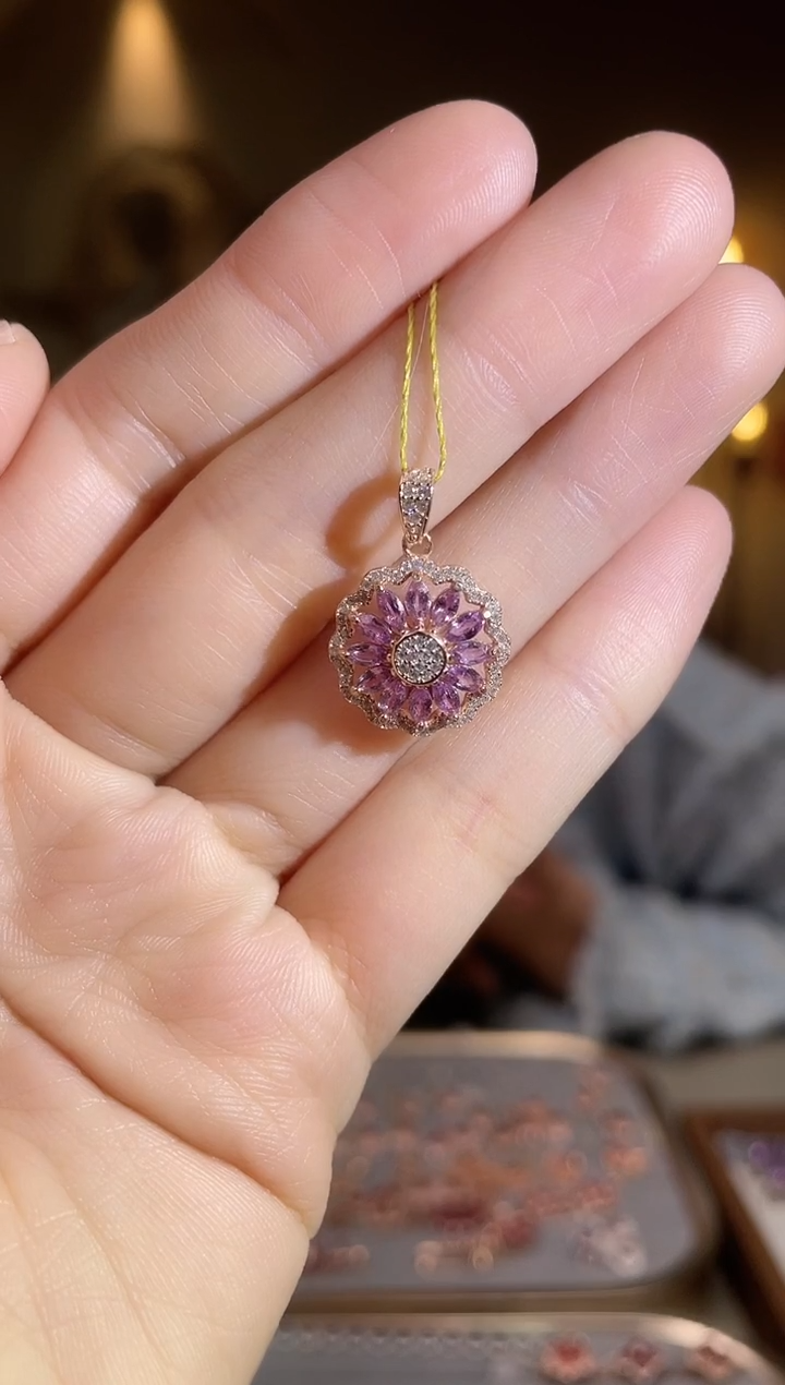 颈饰彩色蓝宝石银S925镶嵌颈饰