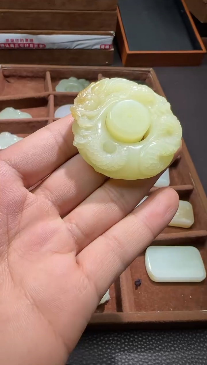 【闪购商品】和田玉【海113CP】85未镶嵌9052