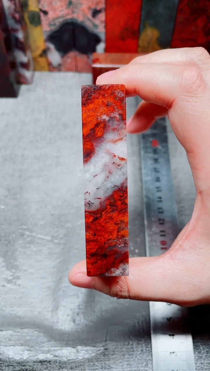 4****?桂林鸡血玉素章2.0左右22