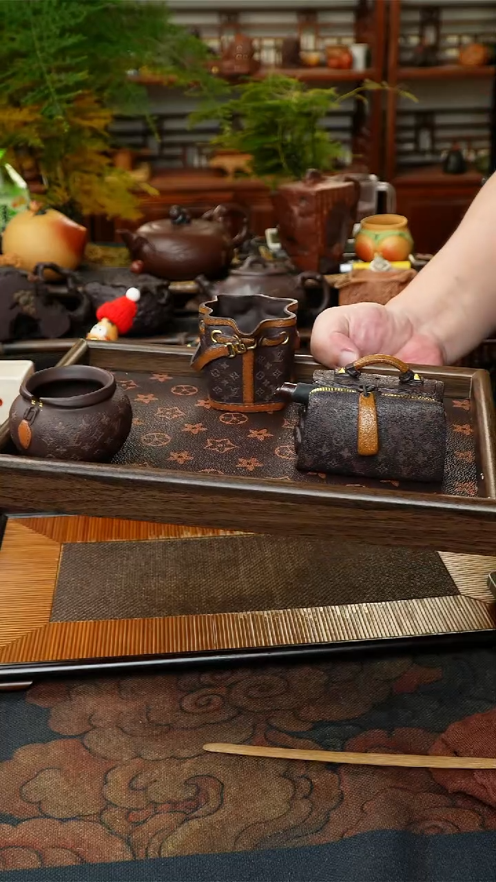 茶壶紫砂紫砂包包4件套可开啊