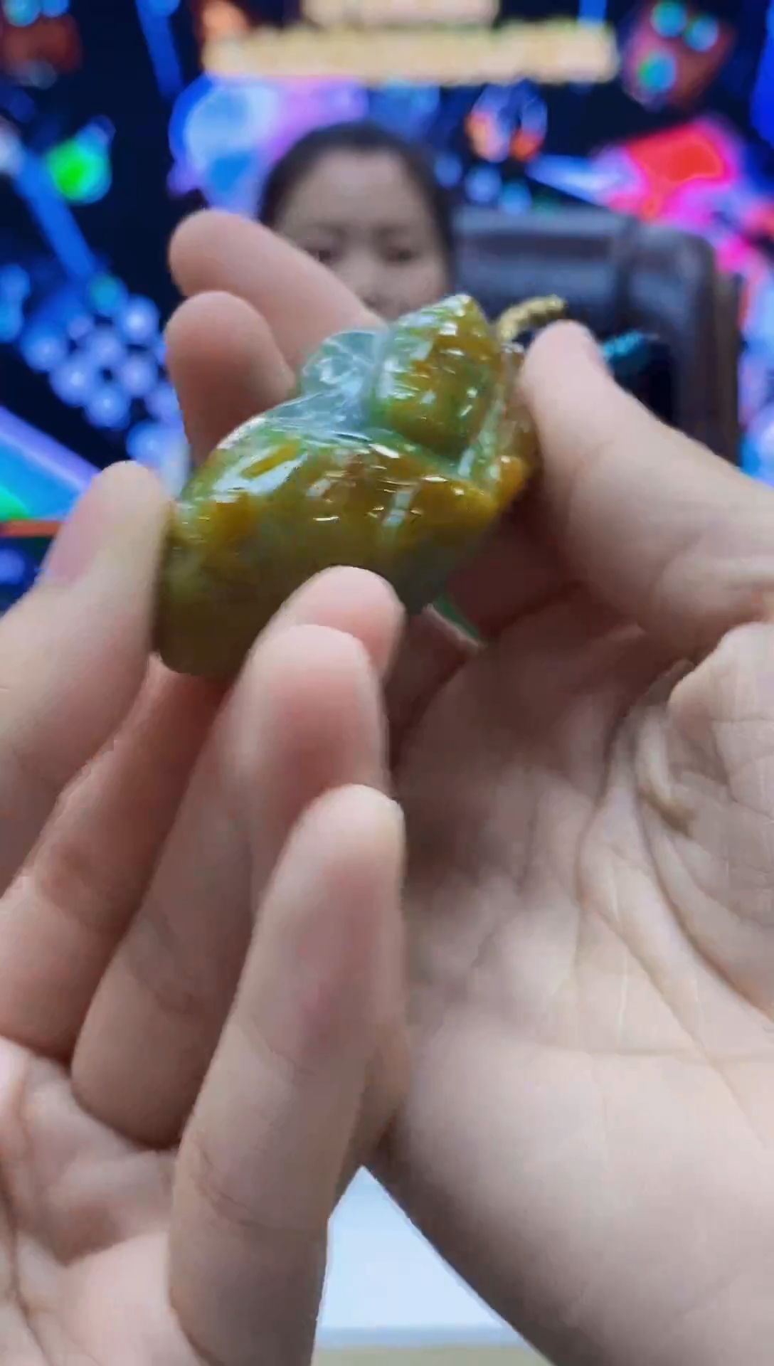 未镶嵌定制翡翠-毛货挂件36