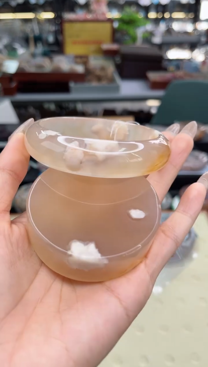 【闪购商品】石英质玉手镯未镶嵌63圈口（赠品镯心）6230076