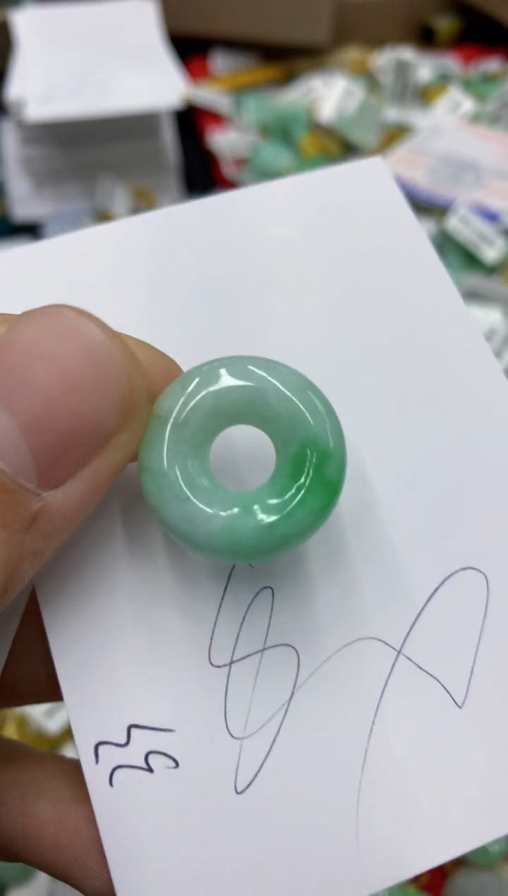 翡翠18K金镶嵌颈饰号链接111111