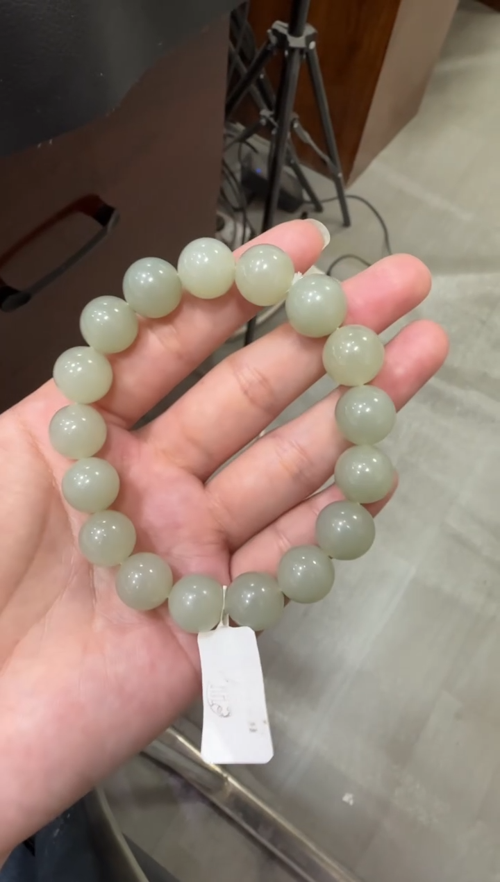 未镶嵌手串和田玉近矿高清白手串 （产地直发 ）